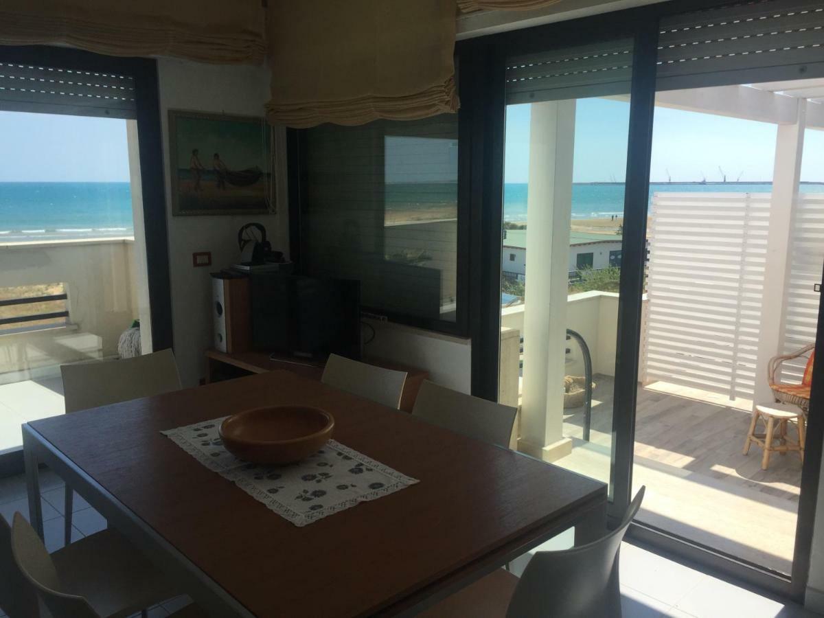 Appartement Attico Fronte Mare à Pozzallo Extérieur photo